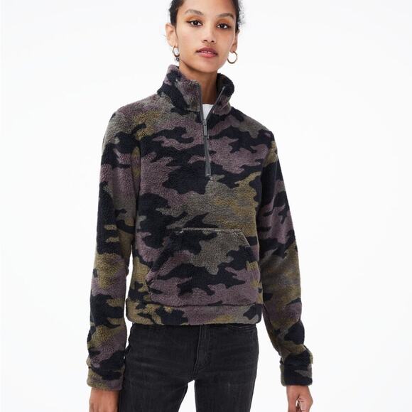 Cozy Aéropostale Small Camo Fleece Pullover – Casual‎ Comfort - Picture 1 of 13